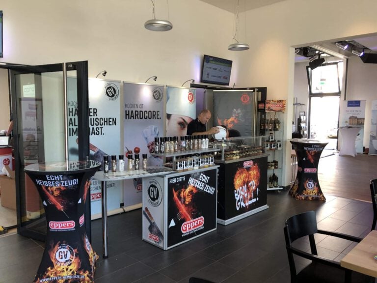 Messestand der PURA Erlebnismanufaktur auf der Messe DEHOGA Marktplatz.